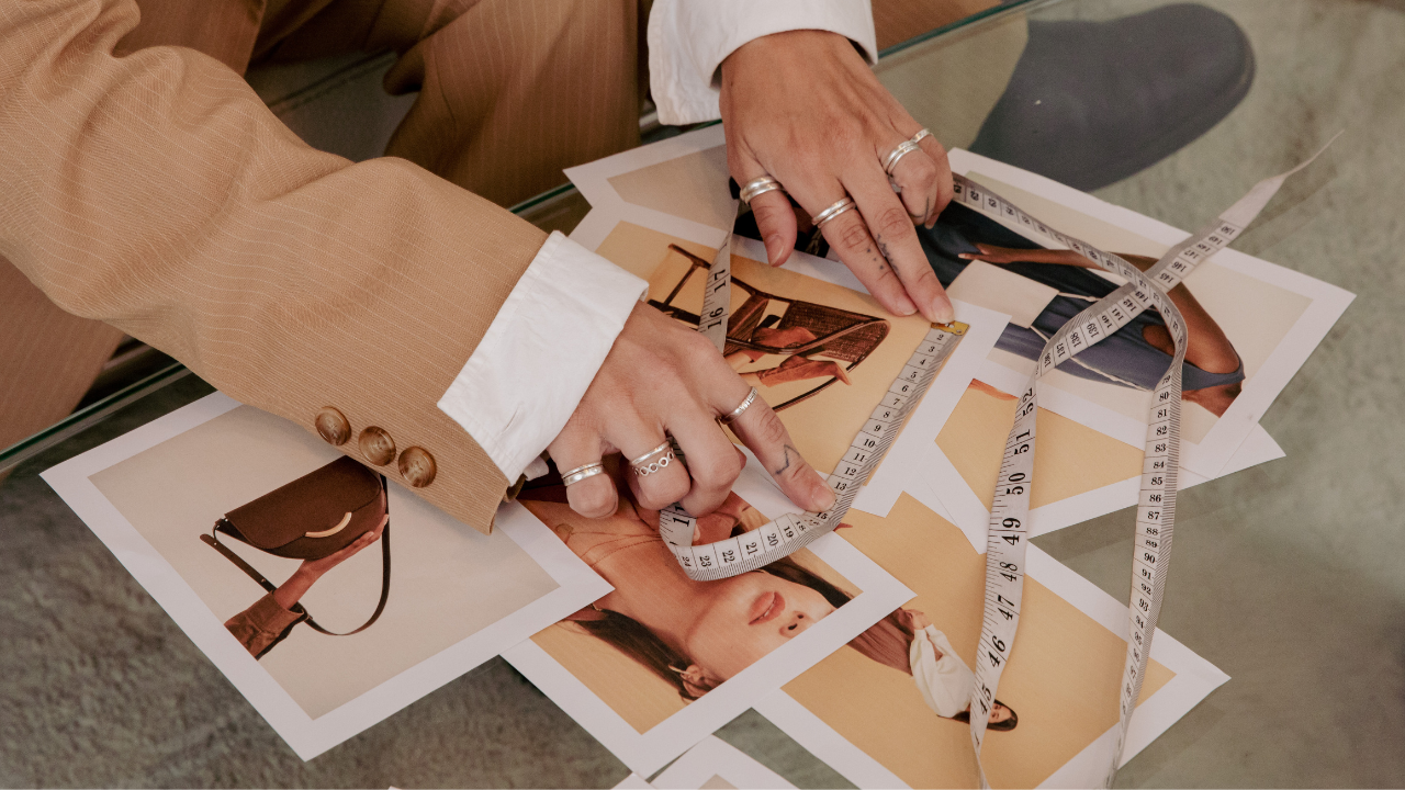 Moodboard fashion design met foto's accessoires en meetlint